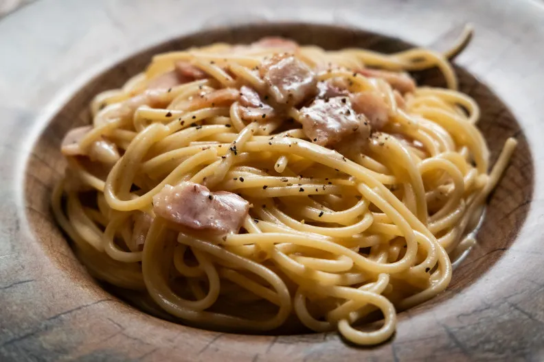 Espaguetis a la carbonara